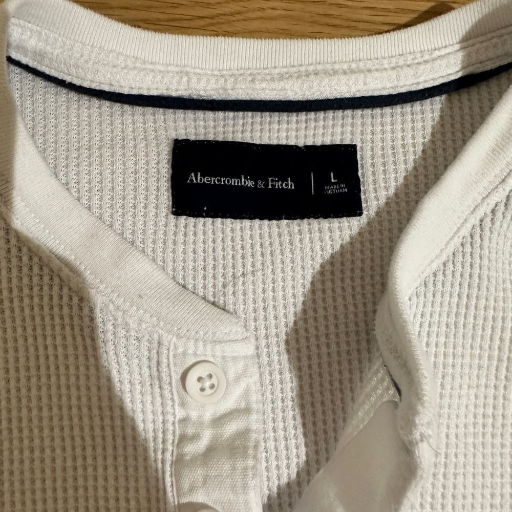Abercrombie Waffle Henley Size Large